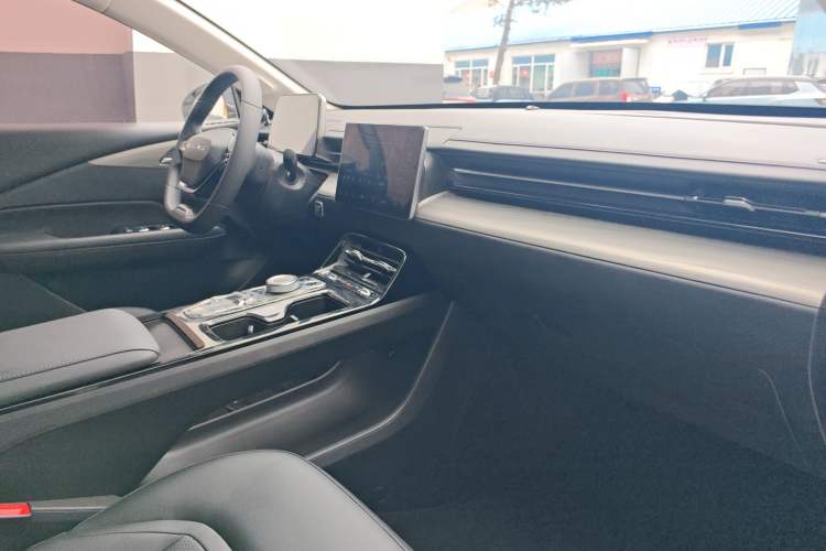 Used Wuling Xingguang 2024 Co-creation Edition 150 Standard Model Interior 3