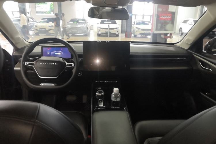 Used Wuling Xingguang 2024 Co-Creation Edition 510 Advanced Model Interior 3