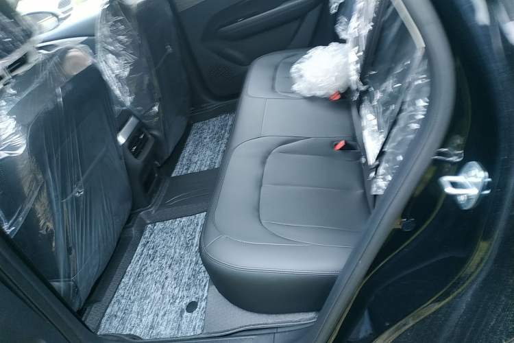 Used Wuling Xingguang 2024 Co-Creation Edition 510 Advanced Model Interior 4