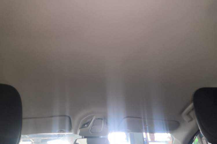 Used Wuling Xingguang 2024 Co-Creation Edition 510 Advanced Model Interior 4