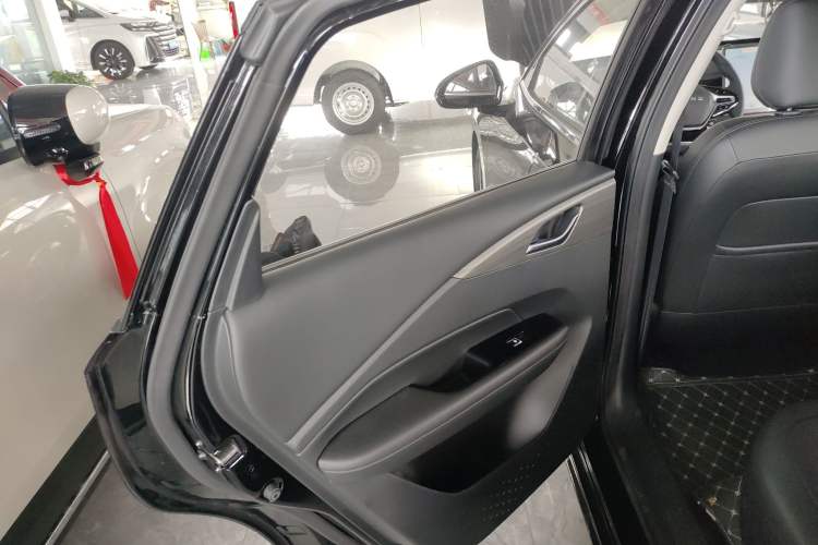 Used Wuling Xingguang 2024 Co-Creation Edition 510 Advanced Model Interior 8