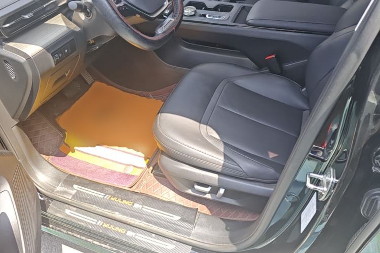 Used Wuling Xingguang 2024 Co-creation Edition 150 Standard Model Left Front Seat
