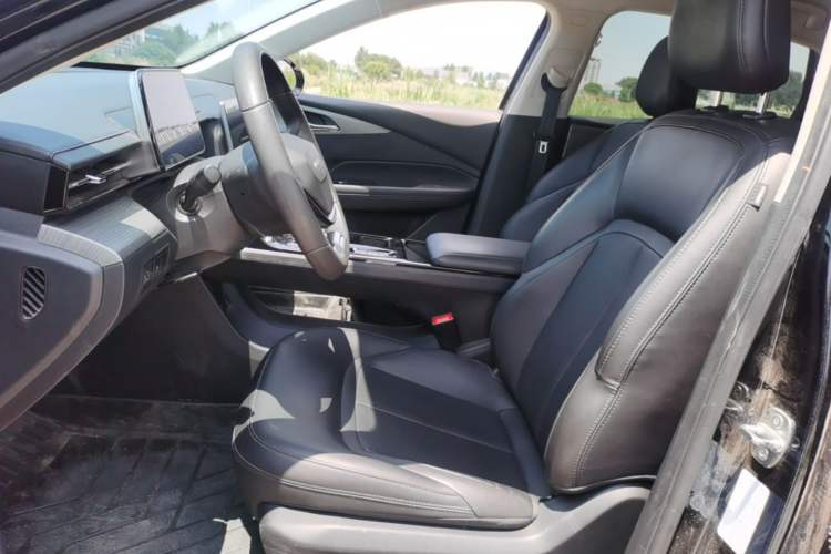 Used Wuling Xingguang 2024 Co-Creation Edition 70 Standard Model Left Front Seat