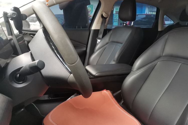 Used Wuling Xingguang 2024 Co-Creation Edition 70 Standard Model Left Front Seat