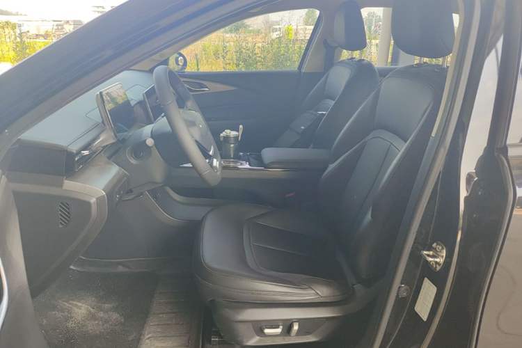 Used Wuling Xingguang 2024 Co-creation Edition 150 Standard Model Left Front Seat