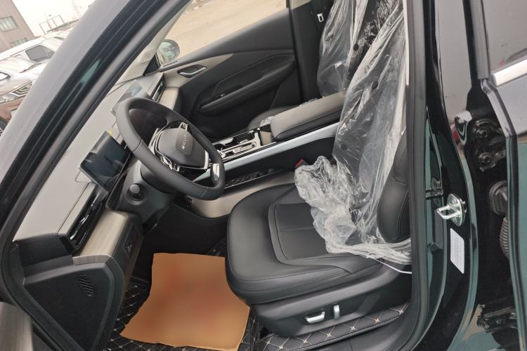 Used Wuling Xingguang 2024 Co-Creation Edition 510 Advanced Model Left Front Seat