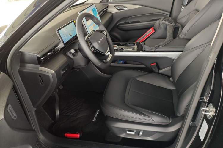 Used Wuling Xingguang 2024 Co-Creation Edition 150 Advanced Model Left Front Seat