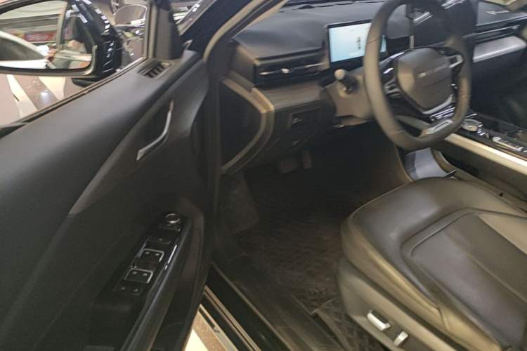 Used Wuling Xingguang 2024 Co-Creation Edition 510 Advanced Model Left Front Seat
