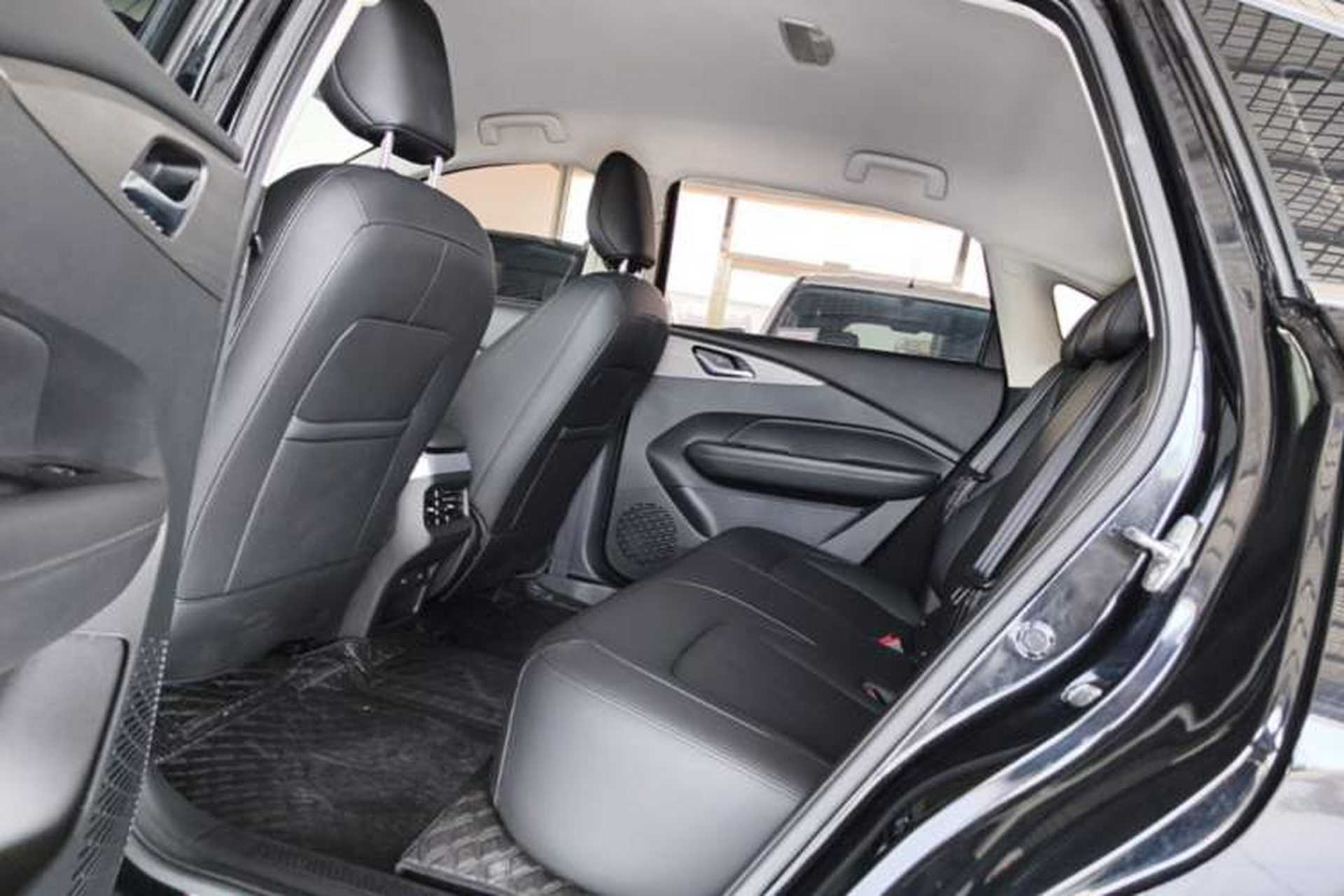 Used Wuling Xingguang 2024 Co-Creation Edition 510 Advanced Model Left Rear Seat