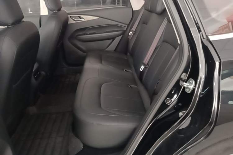 Used Wuling Xingguang 2024 Co-Creation Edition 510 Advanced Model Left Rear Seat