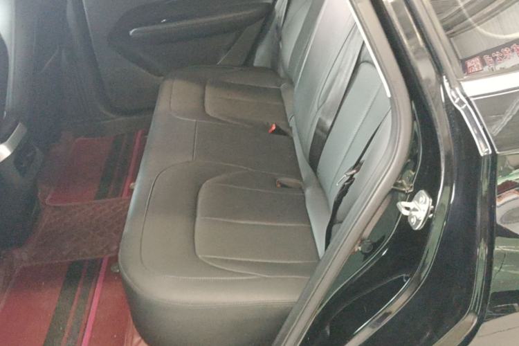 Used Wuling Xingguang 2024 Co-Creation Edition 510 Advanced Model Left Rear Seat