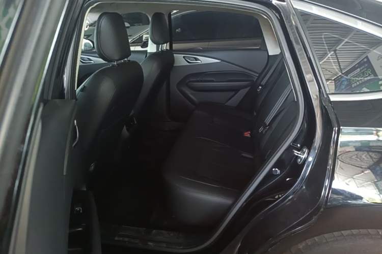 Used Wuling Xingguang 2024 Co-Creation Edition 510 Advanced Model Left Rear Seat