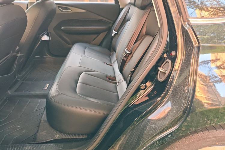 Used Wuling Xingguang 2024 Co-Creation Edition 150 Advanced Model Left Rear Seat