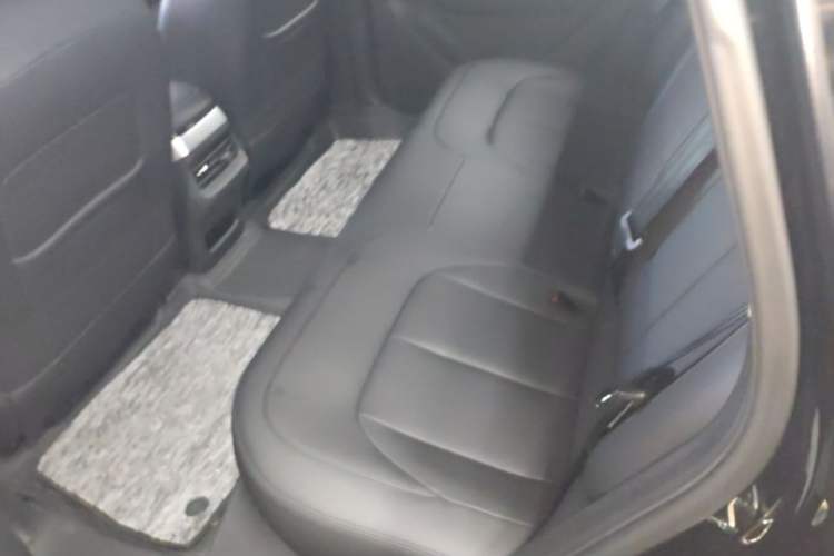 Used Wuling Xingguang 2024 Co-Creation Edition 150 Advanced Model Left Rear Seat
