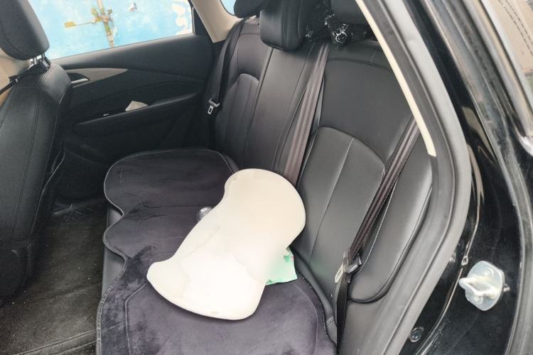 Used Wuling Xingguang 2024 Co-Creation Edition 510 Advanced Model Left Rear Seat