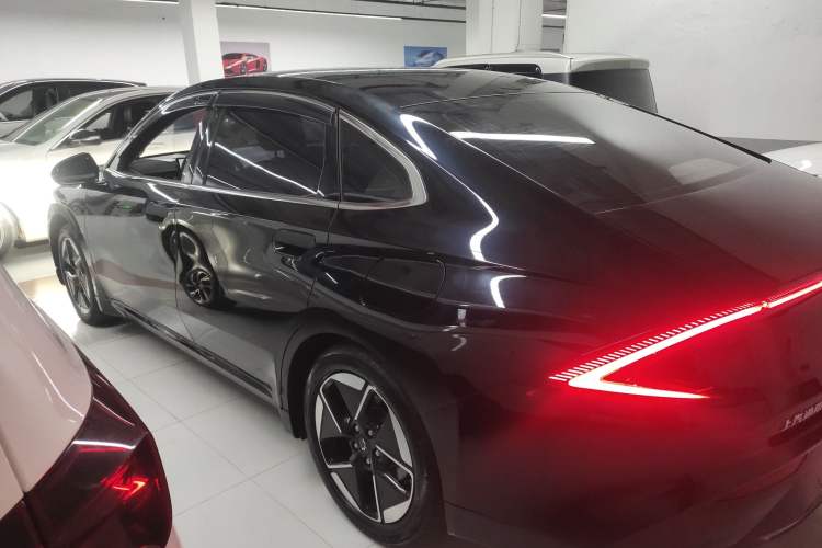 Used Wuling Xingguang 2024 Co-Creation Edition 150 Flagship Model Left Side