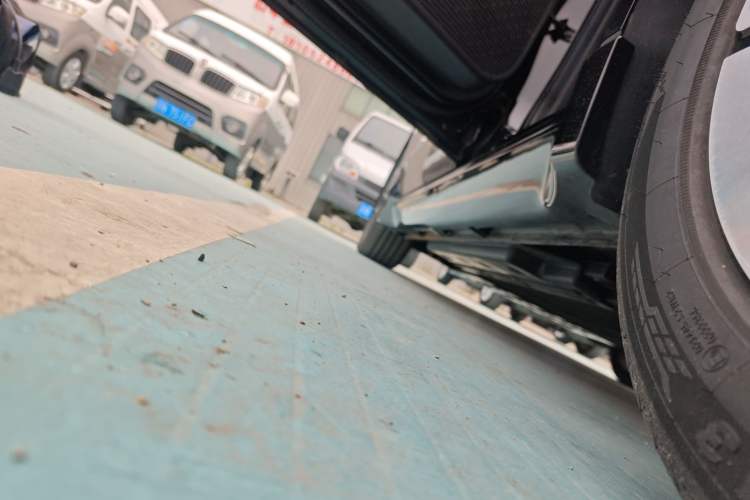 Used Wuling Xingguang 2024 Co-Creation Edition 510 Advanced Model Left Side Sill