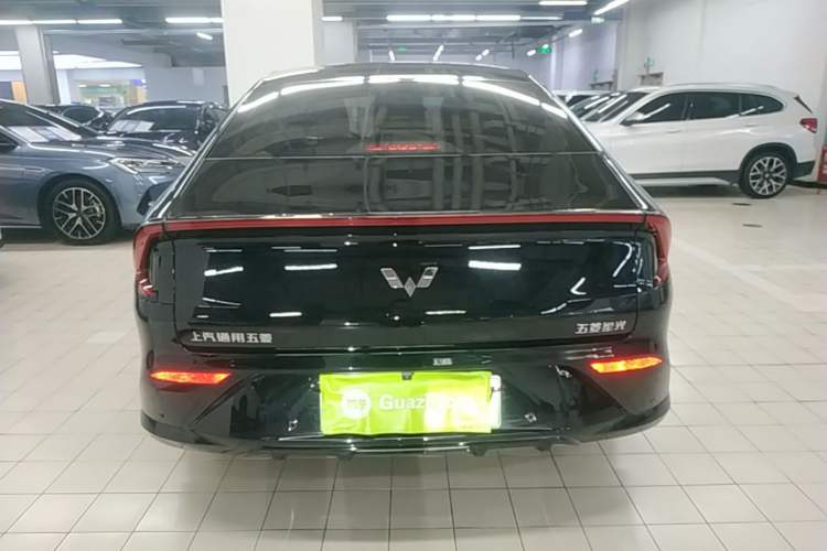 Used Wuling Xingguang 2024 Co-Creation Edition 510 Advanced Model Rear