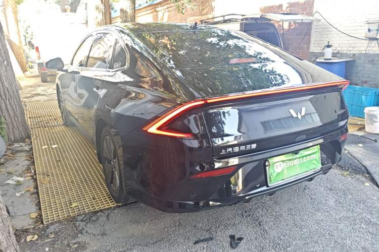 Used Wuling Xingguang 2024 Co-creation Edition 150 Standard Model Rear Left 45 Deg