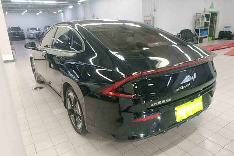 Used Wuling Xingguang 2024 Co-Creation Edition 510 Advanced Model Rear Left 45 Deg