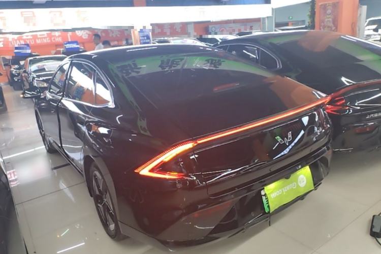 Used Wuling Xingguang 2024 Co-Creation Edition 150 Advanced Model Rear Left 45 Deg
