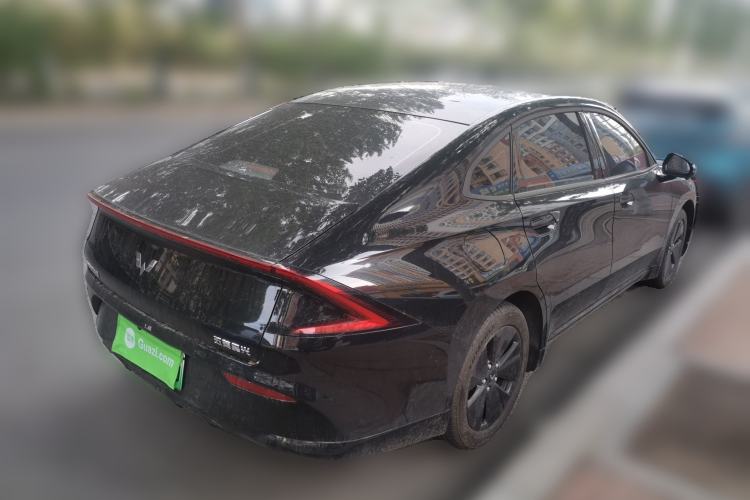Used Wuling Xingguang 2024 Co-Creation Edition 70 Standard Model Rear Right 45 Deg