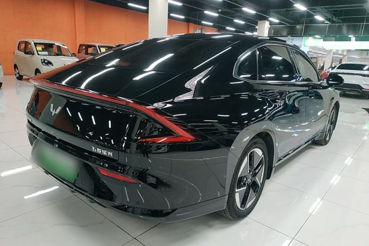 Used Wuling Xingguang 2024 Co-Creation Edition 510 Advanced Model Rear Right 45 Deg