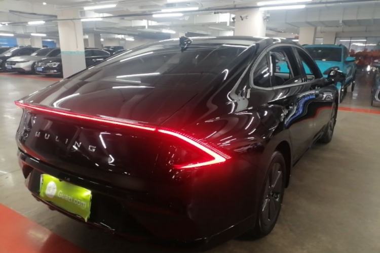 Used Wuling Xingguang 2024 Co-Creation Edition 70 Standard Model Rear Right 45 Deg