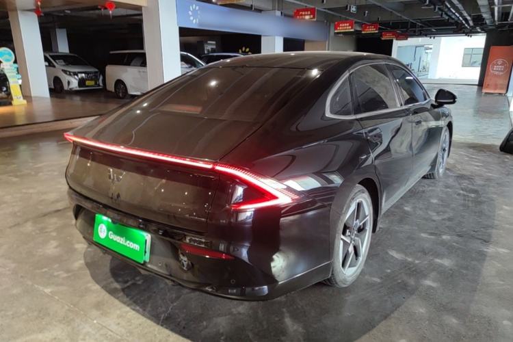 Used Wuling Xingguang 2024 Co-Creation Edition 510 Advanced Model Rear Right 45 Deg