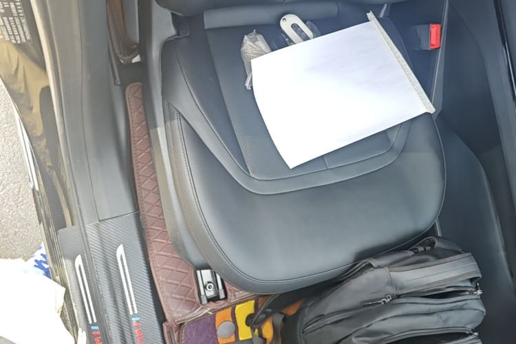 Used Wuling Xingguang 2024 Co-creation Edition 150 Standard Model Right Front Seat