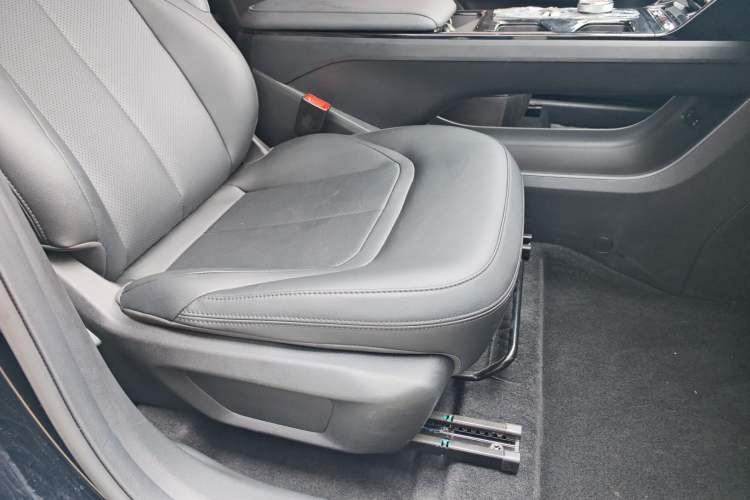 Used Wuling Xingguang 2024 Co-creation Edition 150 Standard Model Right Front Seat