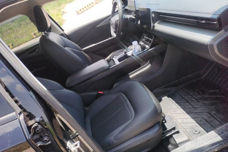 Used Wuling Xingguang 2024 Co-Creation Edition 70 Standard Model Right Front Seat