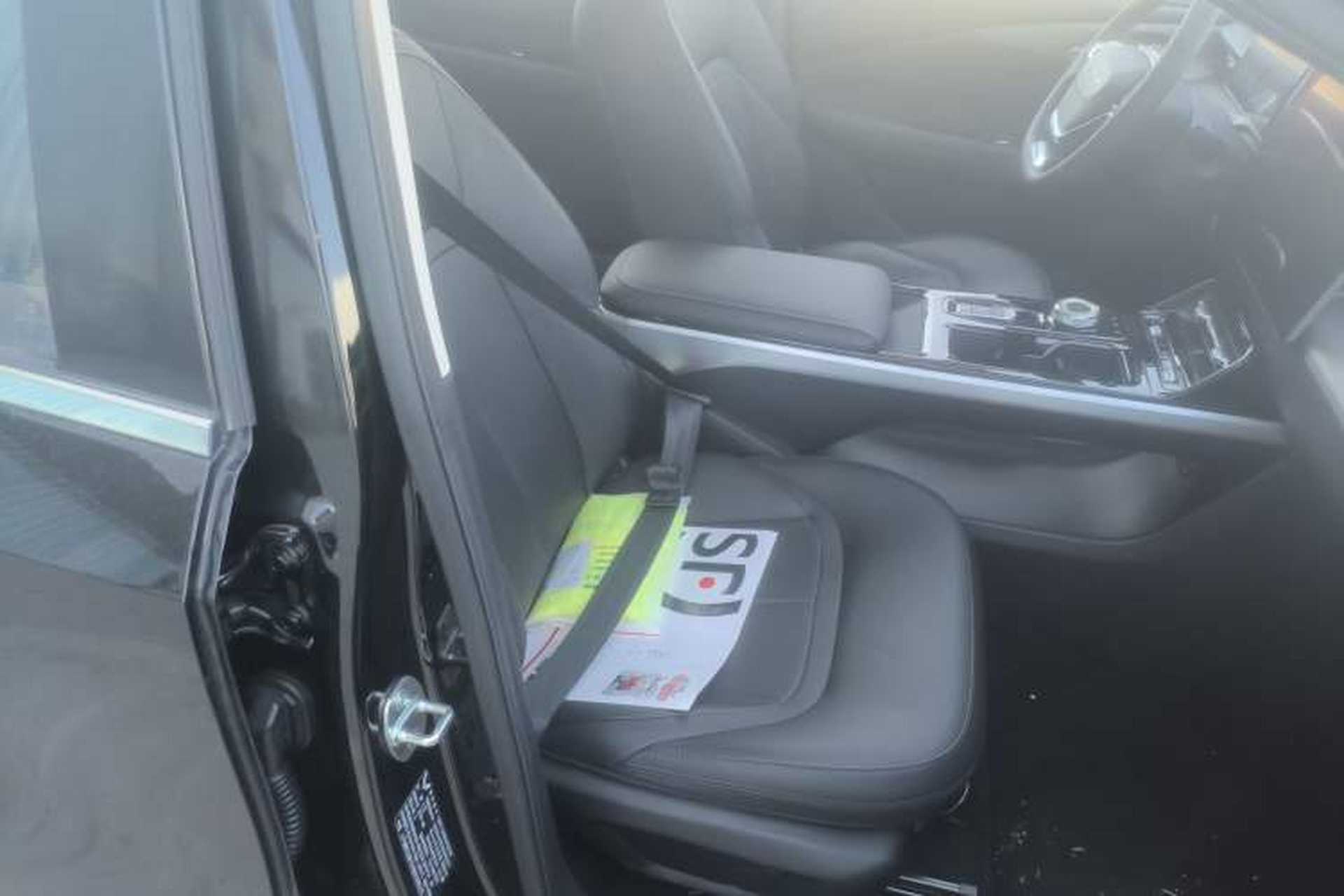 Used Wuling Xingguang 2024 Co-Creation Edition 150 Advanced Model Right Front Seat