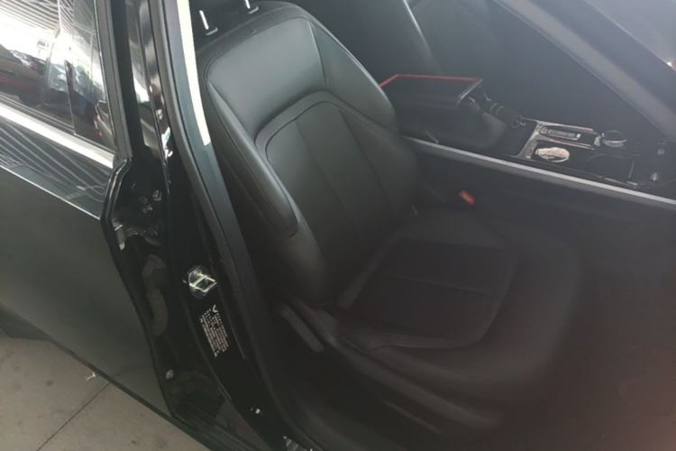 Used Wuling Xingguang 2024 Co-Creation Edition 510 Advanced Model Right Front Seat