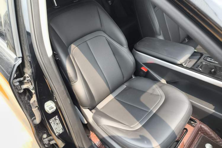 Used Wuling Xingguang 2024 Co-Creation Edition 510 Advanced Model Right Front Seat