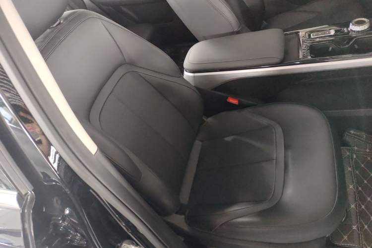 Used Wuling Xingguang 2024 Co-Creation Edition 510 Advanced Model Right Front Seat