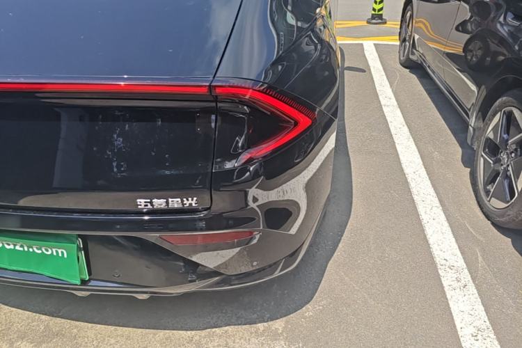 Used Wuling Xingguang 2024 Co-creation Edition 150 Standard Model Right Rear Taillight