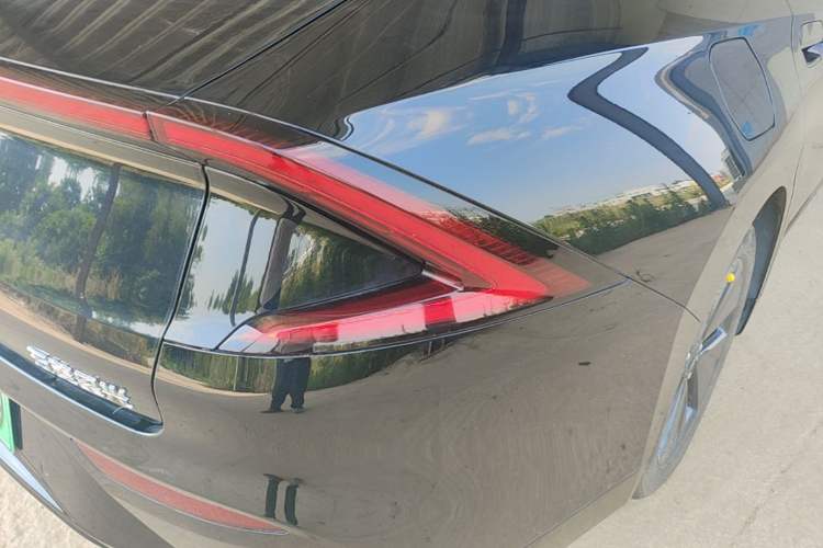 Used Wuling Xingguang 2024 Co-creation Edition 150 Standard Model Right Rear Taillight