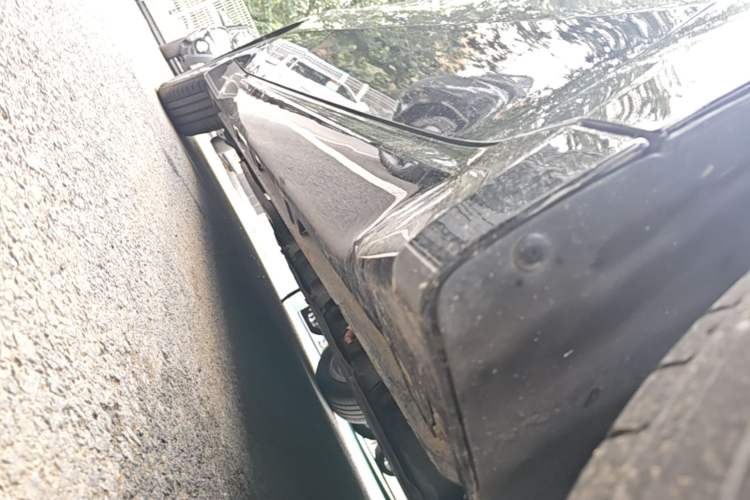 Used Wuling Xingguang 2024 Co-creation Edition 150 Standard Model Right Side Sill