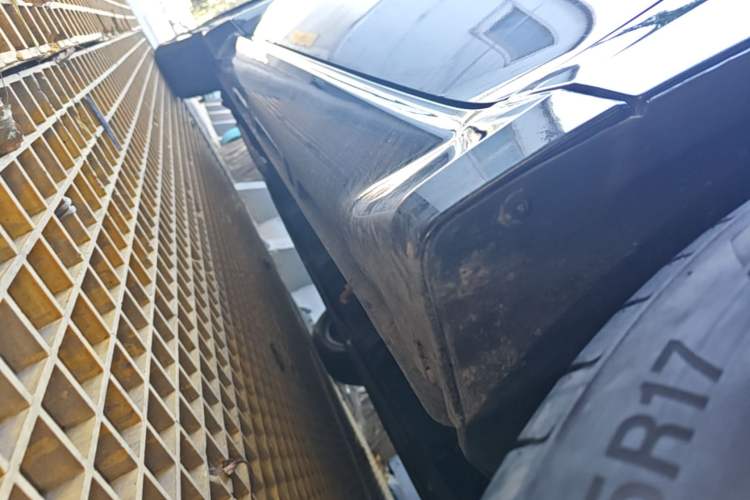 Used Wuling Xingguang 2024 Co-creation Edition 150 Standard Model Right Side Sill