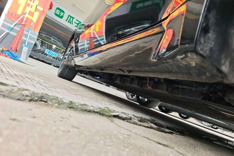 Used Wuling Xingguang 2024 Co-Creation Edition 150 Advanced Model Right Side Sill