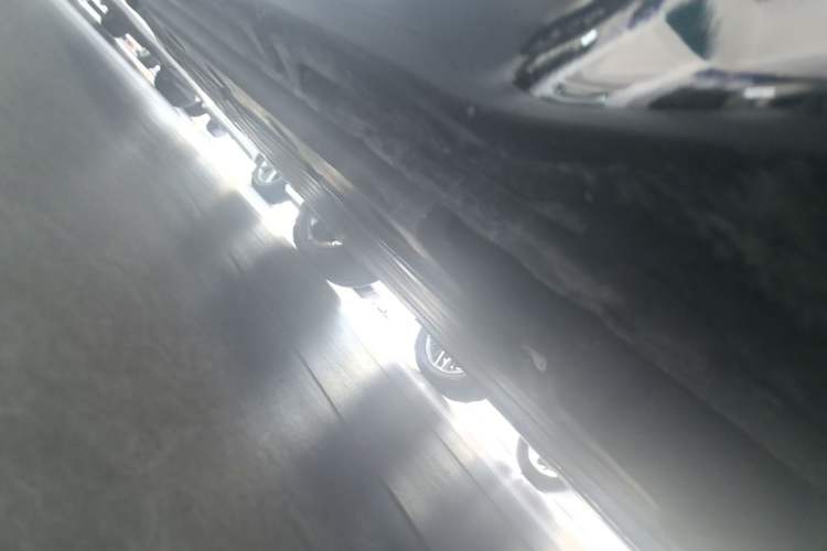 Used Wuling Xingguang 2024 Co-Creation Edition 510 Advanced Model Right Side Sill