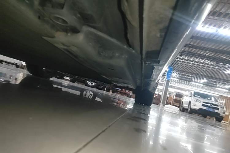 Used Wuling Xingguang 2024 Co-Creation Edition 510 Advanced Model Right Side Sill