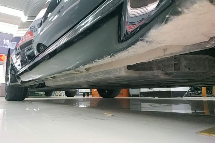 Used Wuling Xingguang 2024 Co-Creation Edition 510 Advanced Model Right Side Sill