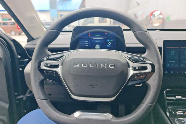 Used Wuling Xingguang 2024 Co-creation Edition 150 Standard Model Steering Wheel