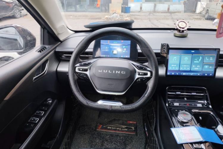 Used Wuling Xingguang 2024 Co-creation Edition 150 Standard Model Steering Wheel