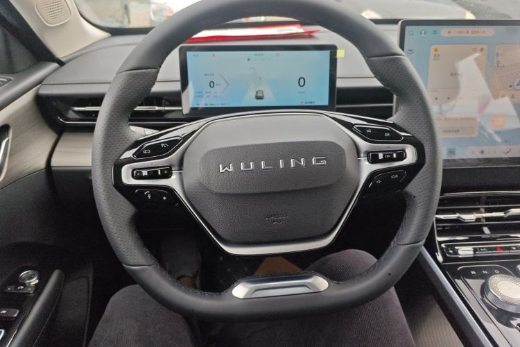 Used Wuling Xingguang 2024 Co-Creation Edition 510 Advanced Model Steering Wheel