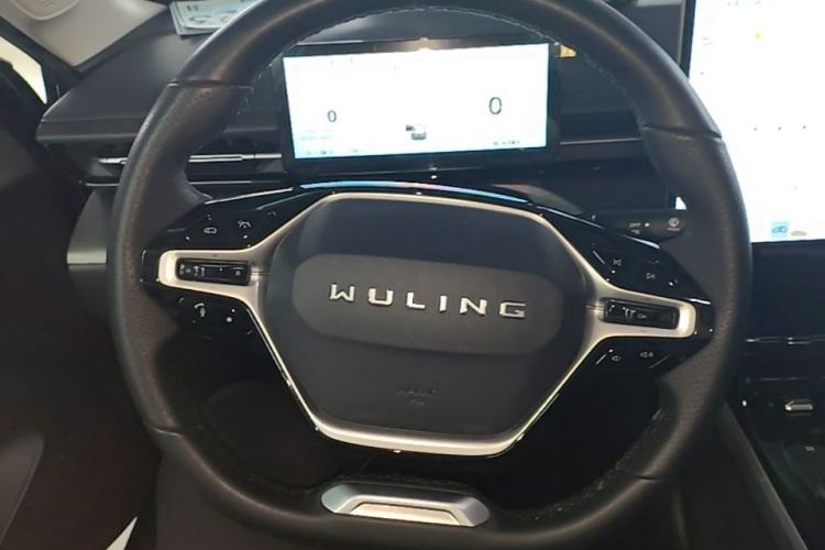Used Wuling Xingguang 2024 Co-Creation Edition 510 Advanced Model Steering Wheel