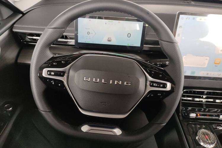 Used Wuling Xingguang 2024 Co-Creation Edition 510 Advanced Model Steering Wheel