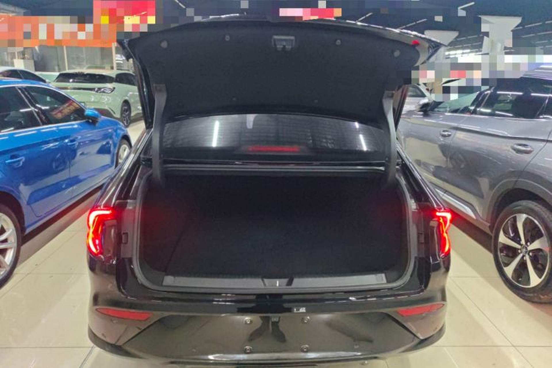 Used Wuling Xingguang 2024 Co-Creation Edition 510 Advanced Model Trunk